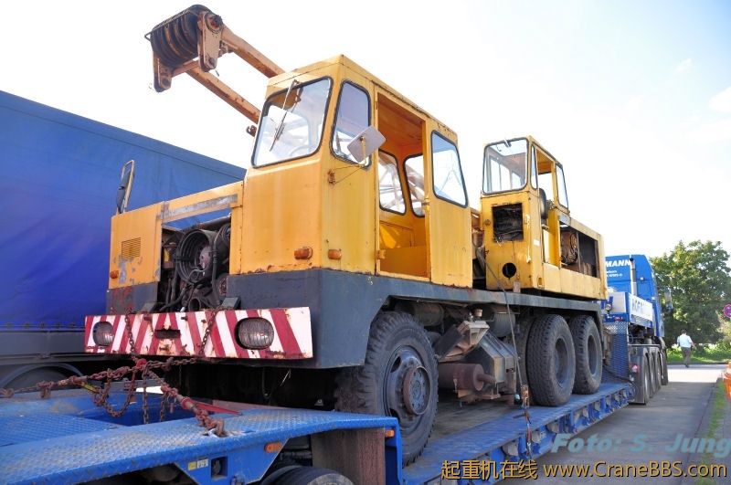 crane transport 5 hofmann coles.jpg