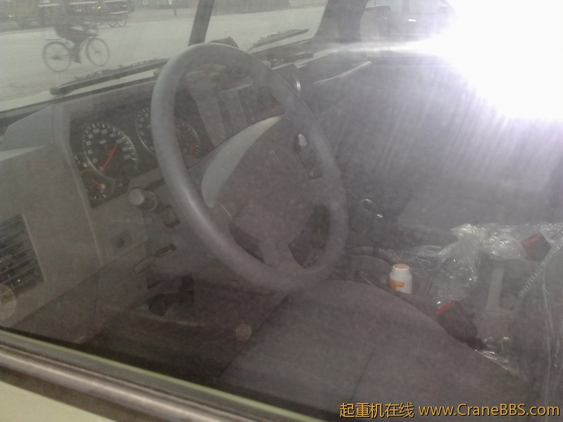 201204112077.jpg