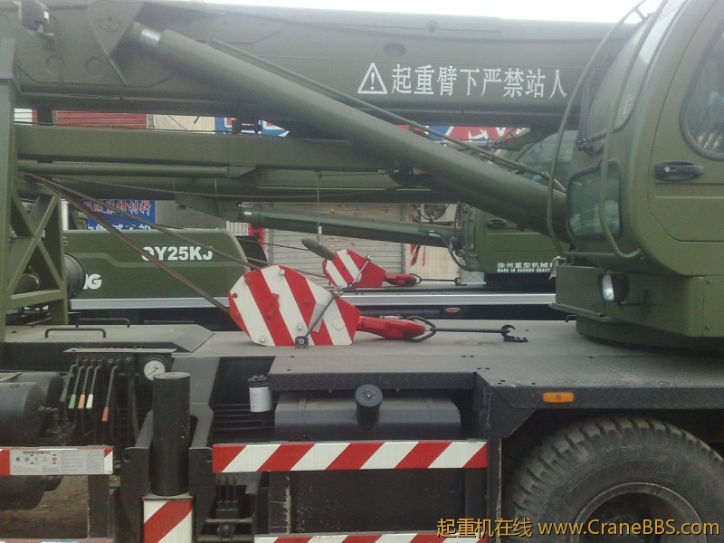 201204112073.jpg