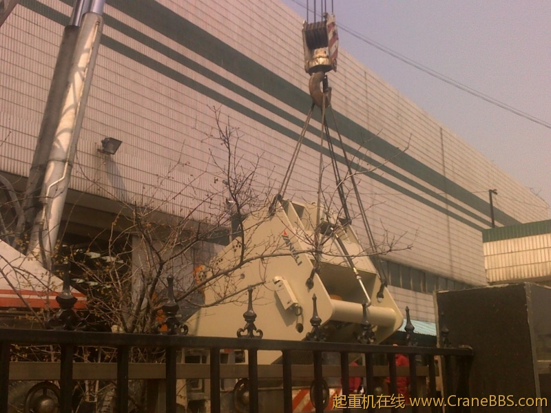 20120321569.jpg