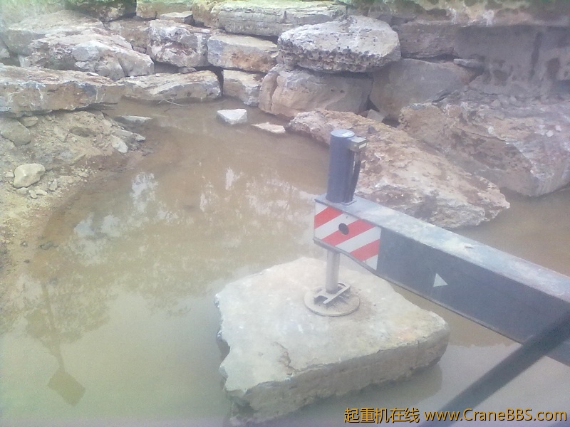 20120529980.jpg