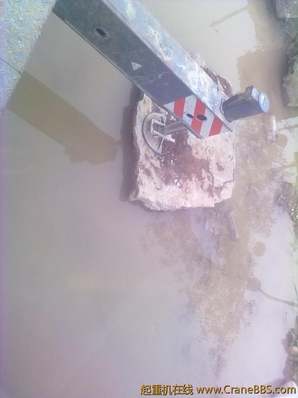 20120529981.jpg
