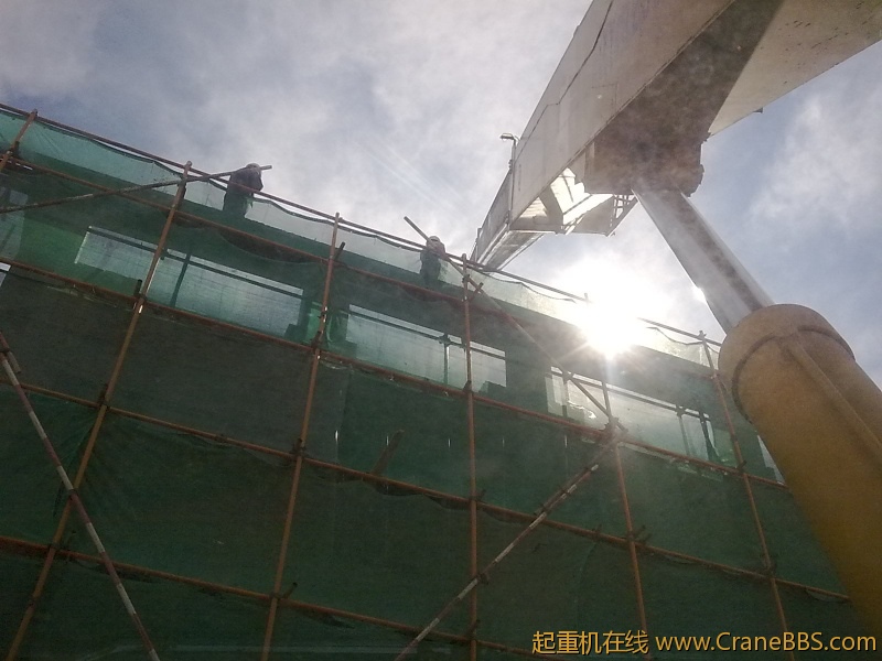 哎  又累脖子  又晃眼睛