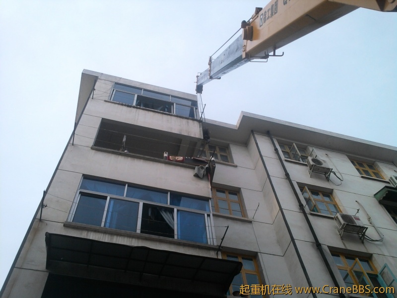 四楼的钢琴.jpg