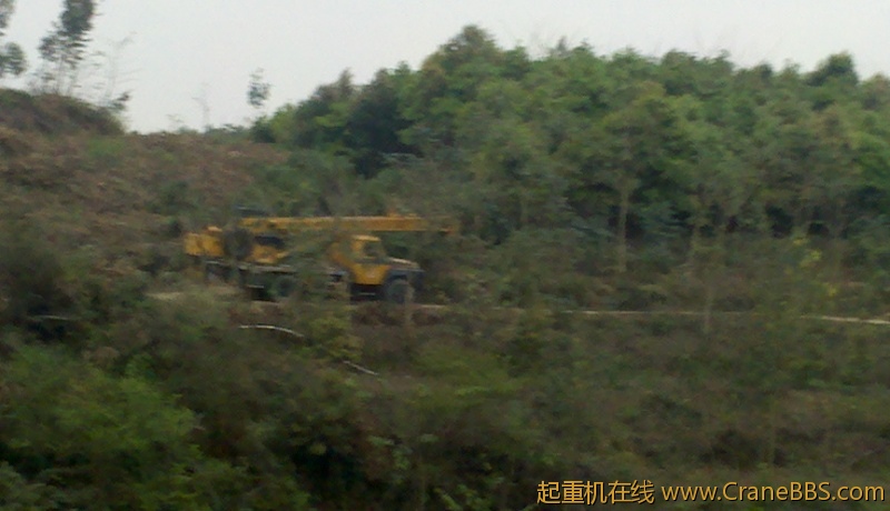 能跑这样的山路,只有小八