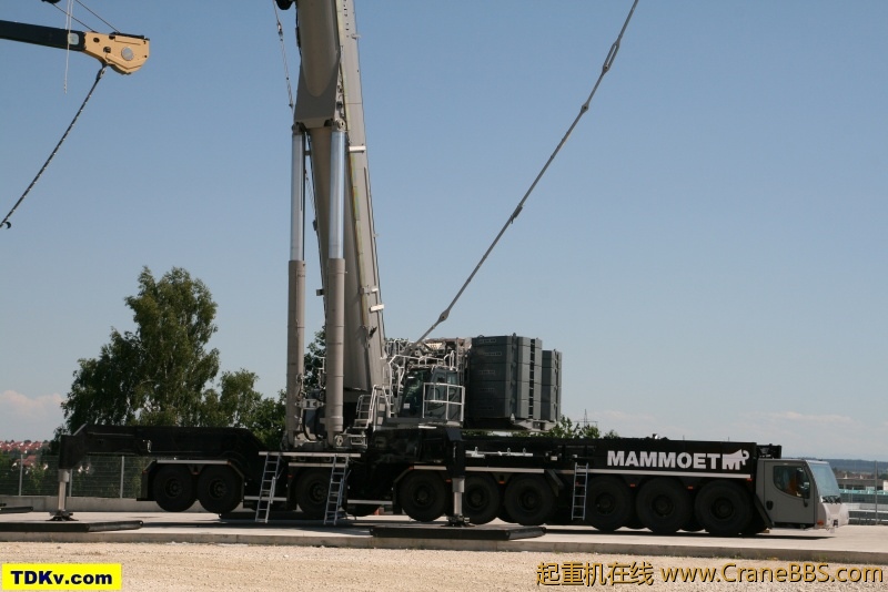 Liebherr-LTM1750-91-Mammoet-9868.jpg