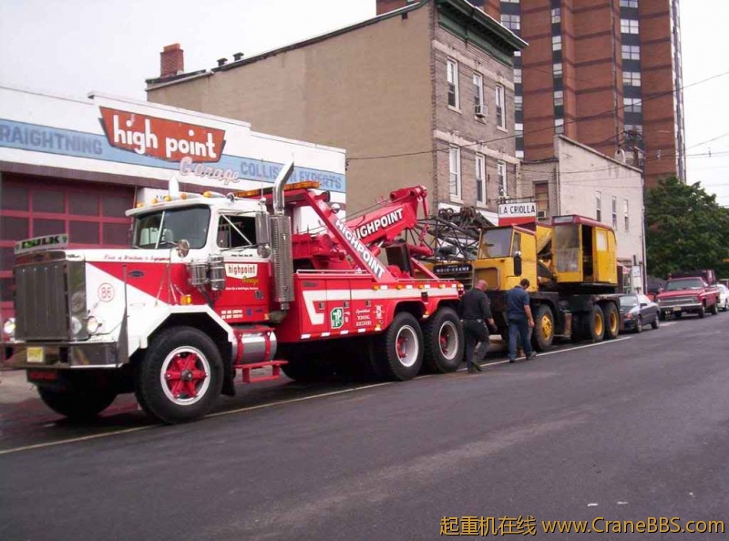 AutocarCrane.jpg
