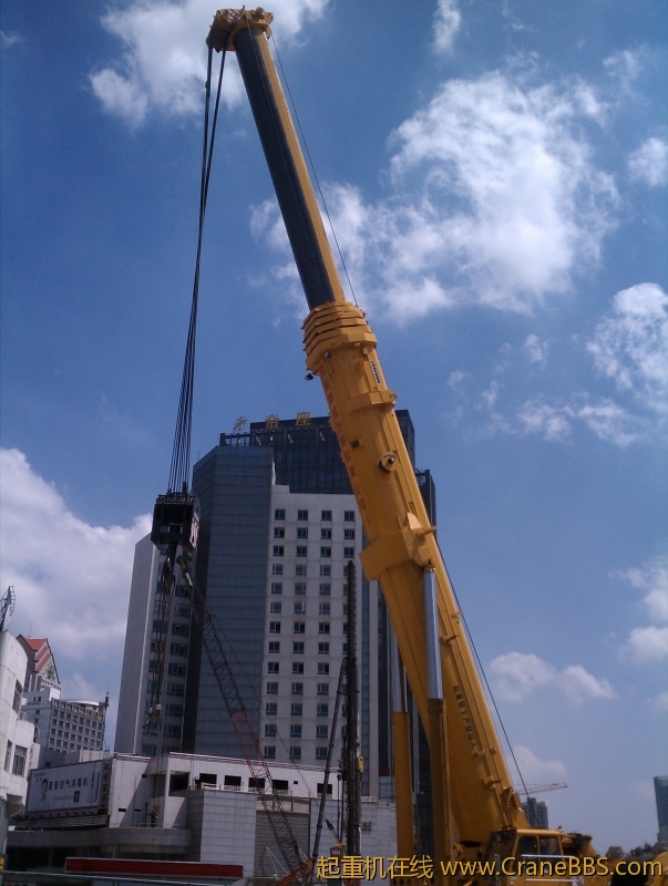 天很久没这么蓝了。