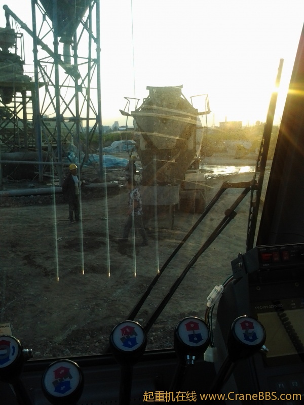 五点多接到电话去工地打混凝土