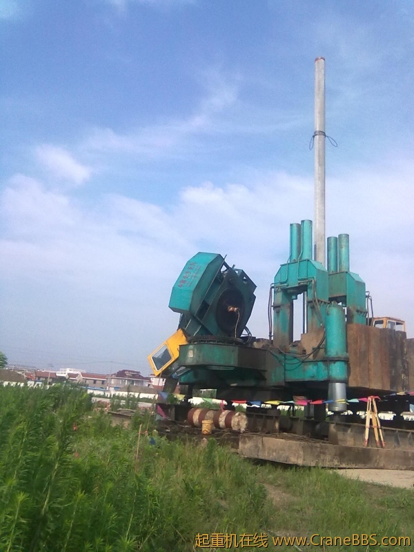 刚到工地就看见这姿势了