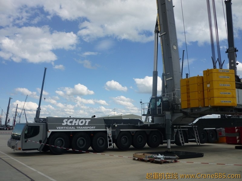 m_Liebherr%20(D)%2014-06-2012%20025.jpg