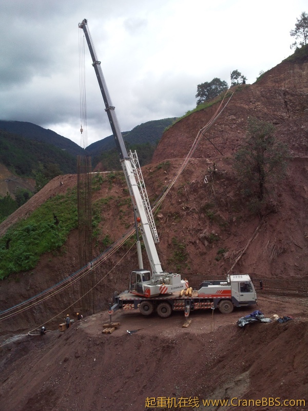 山区施工.jpg