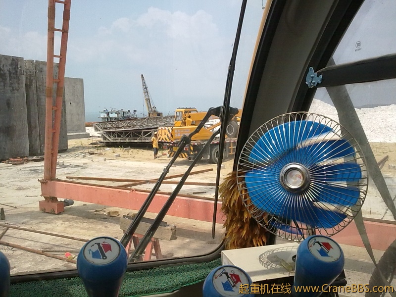 20120926383.jpg
