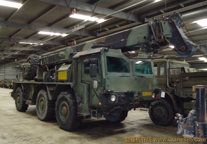 Liebherr1.JPG
