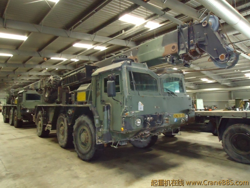 Liebherr2.JPG