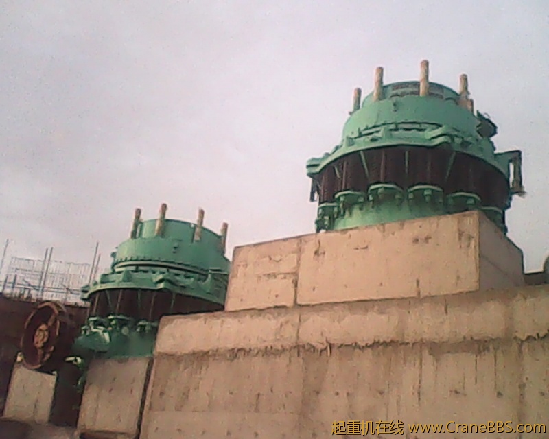 这个两个每个40多吨  也是分体安装