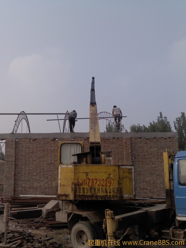 大臂侧弯怎么回事啊 