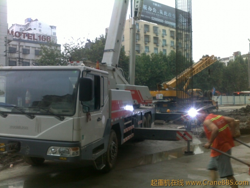 201208311848.jpg
