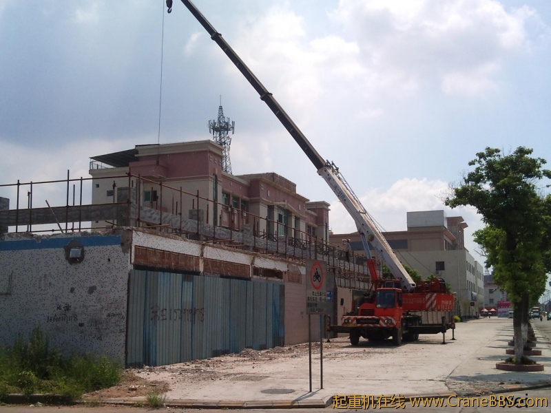 这样看它没有多大压力，哈哈！