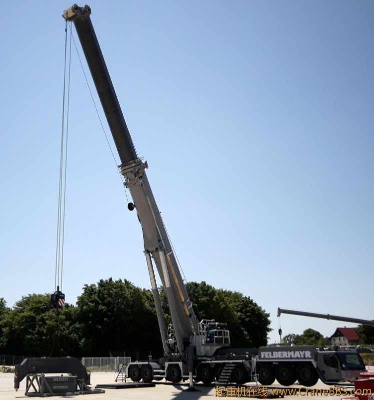 kra_liebherr_ltm1750_91_premiere2012_31.jpg