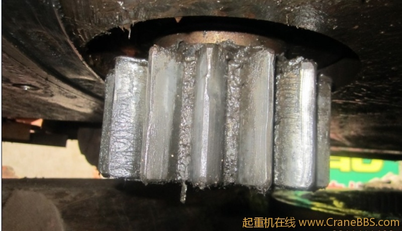 齿轮都磨损了，才半年啊，坑爹！