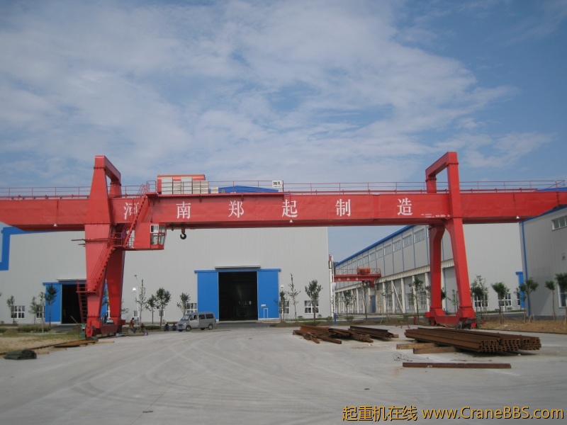 MG型       通用门式起重机（马鞍型）.jpg