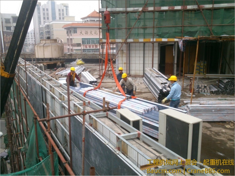 吊铝材上五楼