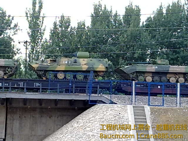 201207181379.jpg