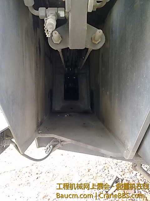 201207181387.jpg
