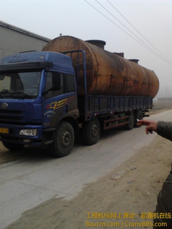 高密度油炉 有一个重15吨 (3).jpg