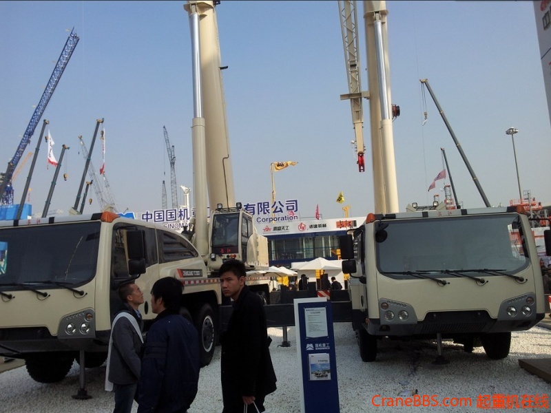 长江吊车.jpg