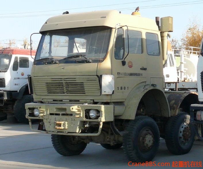 真正的驱动前轴,车轴上有传动轴和差速器