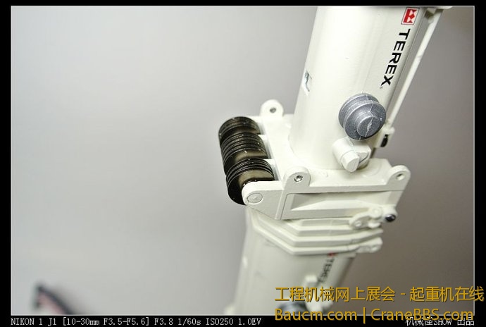 5db81574hce41b649f8e9&690.jpg