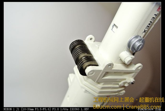 5db81574hce41b68be095&690.jpg