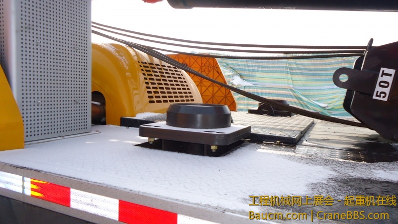 3吨活动配重的位置