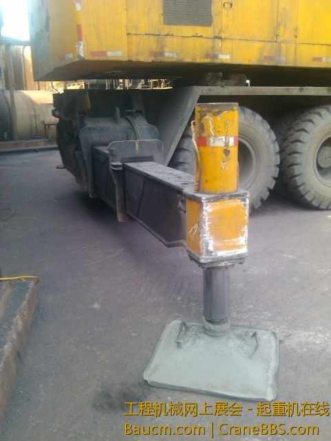 支腿有点漏油了