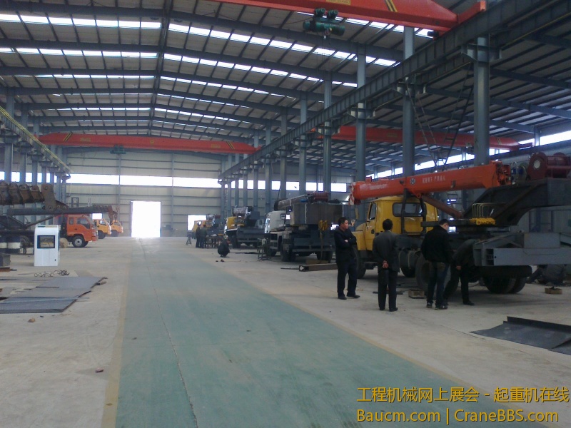 忘记是东风底盘还是解放底盘了,正在组装!