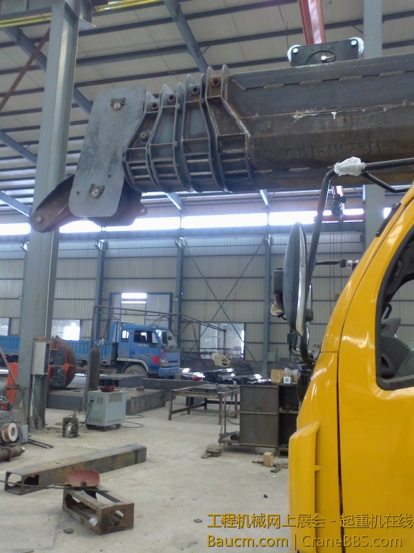 看看这臂头怎么样?  这就是二节臂单出那一款!