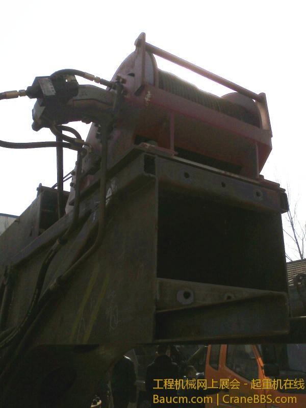 这么久也没SF把这张黑图片修一下!大家看看是几吨的卷扬?