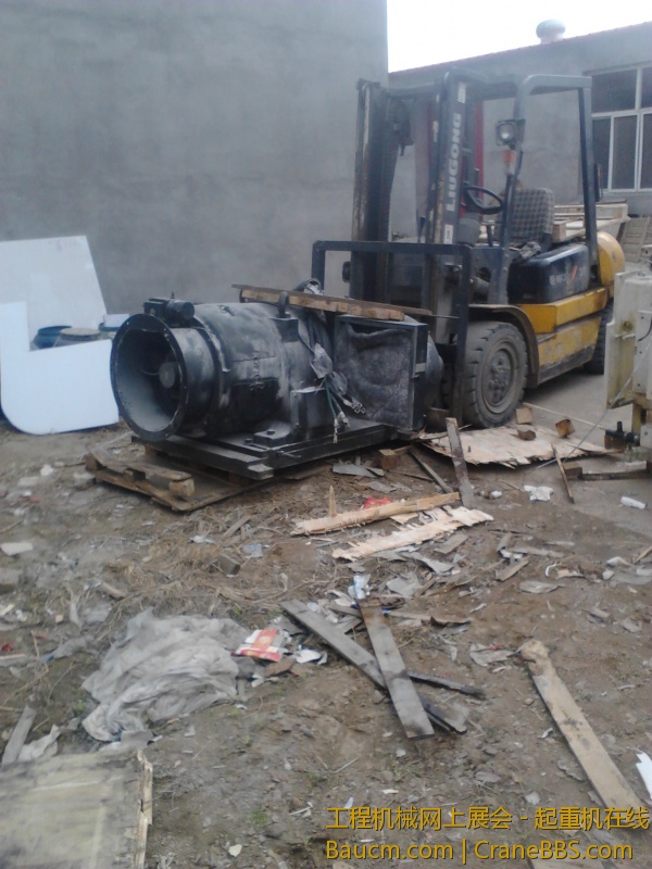 七色印刷机的核心，小日本产物 重量2吨左右 (1).jpg