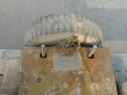 1平方的4块铁板，白拿来的，呵呵