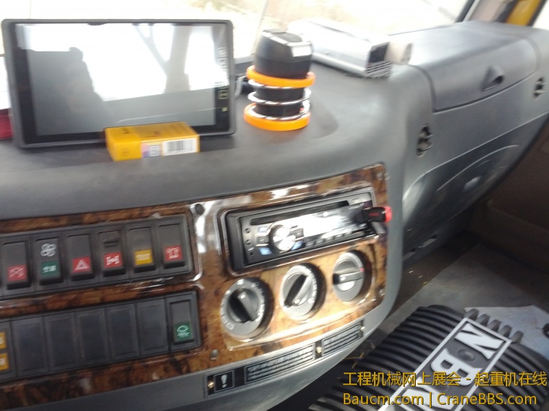 加显示屏。享受。