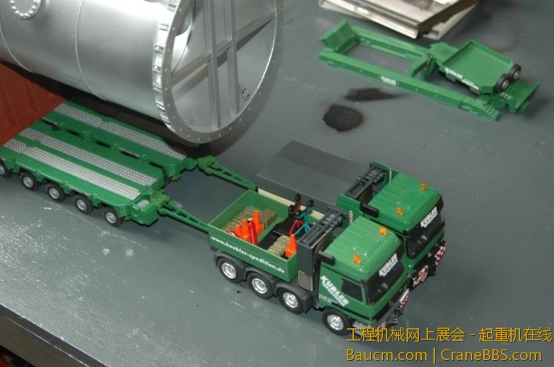 5db81574haeeaa17d12c8&690&690.jpeg