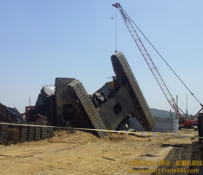 地面未垫钢板，