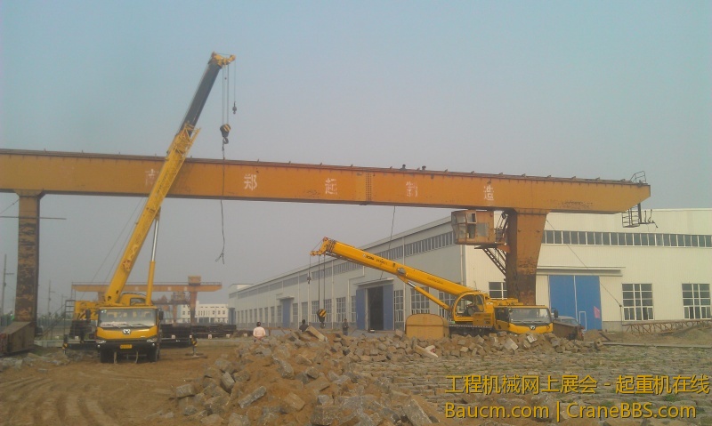 两台车准备就位，我们要大战一把