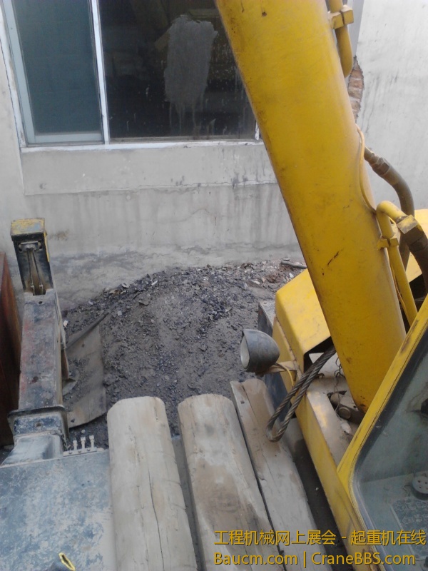 狭窄之地立烟囱憋屈 (2).jpg