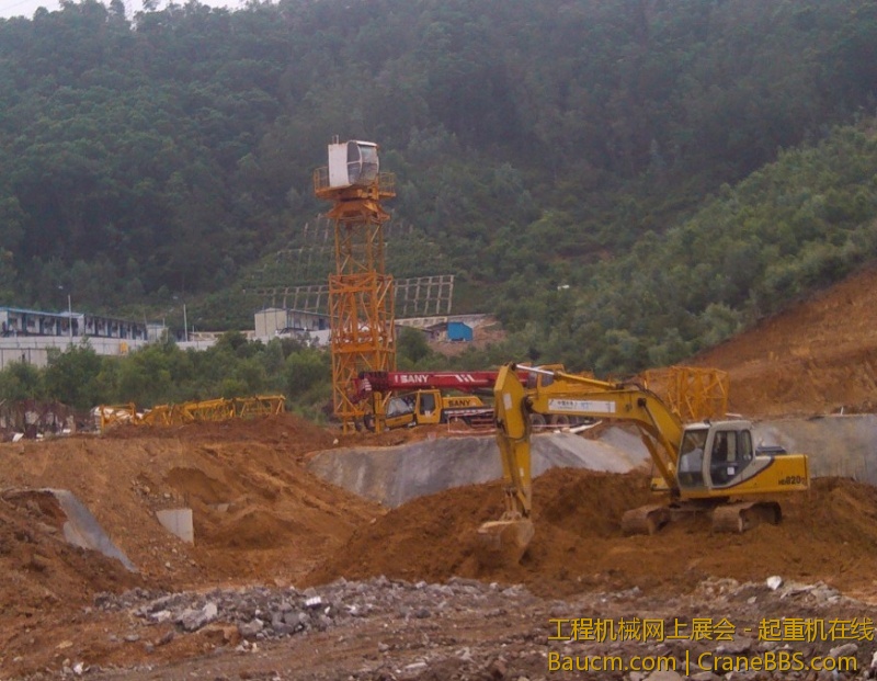 还有昨天塔吊大臂，大臂吊起来有9吨重，出了26米臂，吊起来的时候发现大臂往回缩了大概20厘米，电脑只显示2 ...