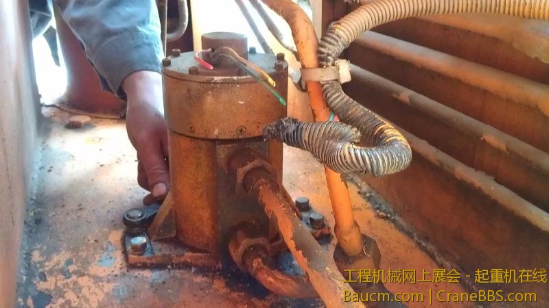 20130320高空作业车回转中心 (2).jpg