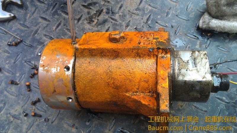 20130320高空作业车回转中心 (18).jpg