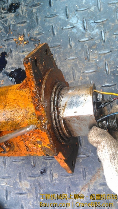 20130320高空作业车回转中心 (22).jpg